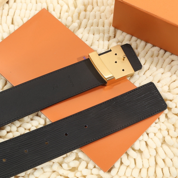 激安ルイヴィトンベルト着用イメージ